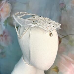 Vintage Off White Floral Lace Embellished Pearl Detail Bridal Crown Veil Hat